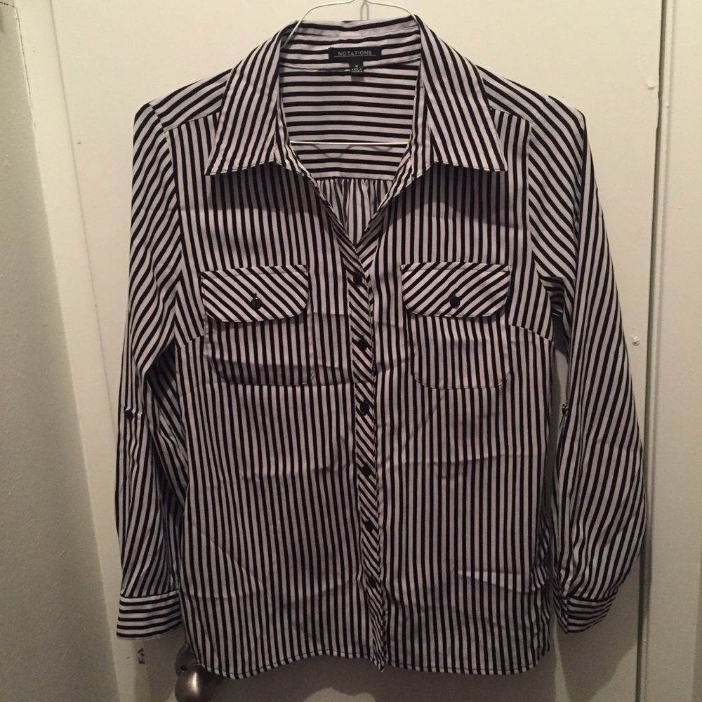 Two linear shirts with collars